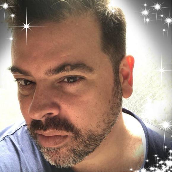 Meet your Posher, Bobby - Picture 1 of 1